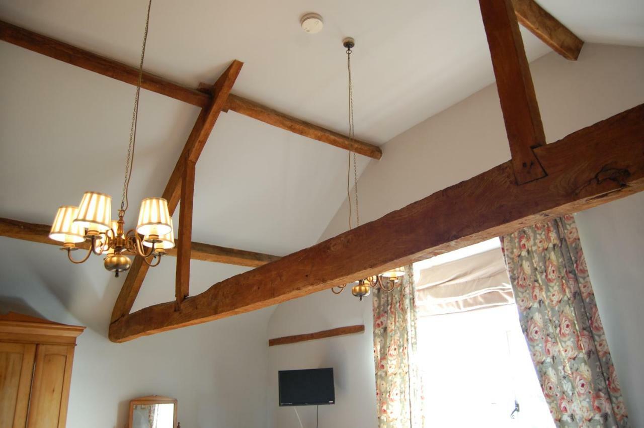 Home Barn Bed And Breakfast Yeovil Buitenkant foto