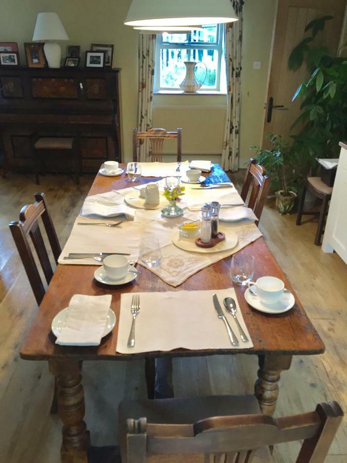 Home Barn Bed And Breakfast Yeovil Buitenkant foto