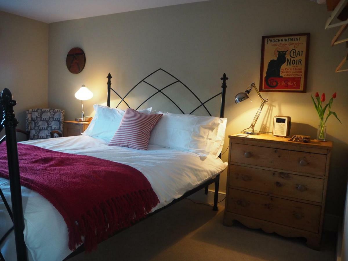 Home Barn Bed And Breakfast Yeovil Buitenkant foto