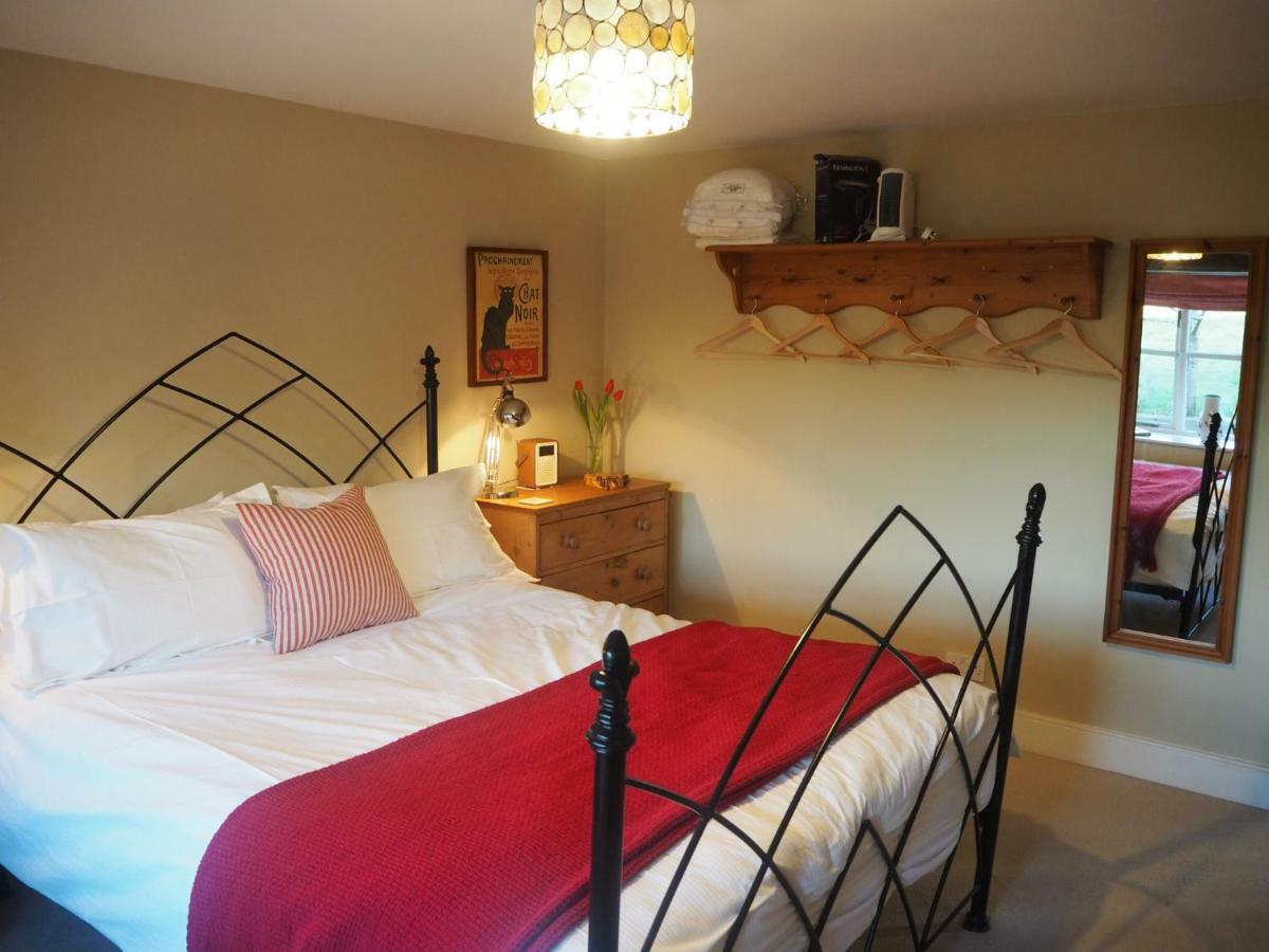 Home Barn Bed And Breakfast Yeovil Buitenkant foto