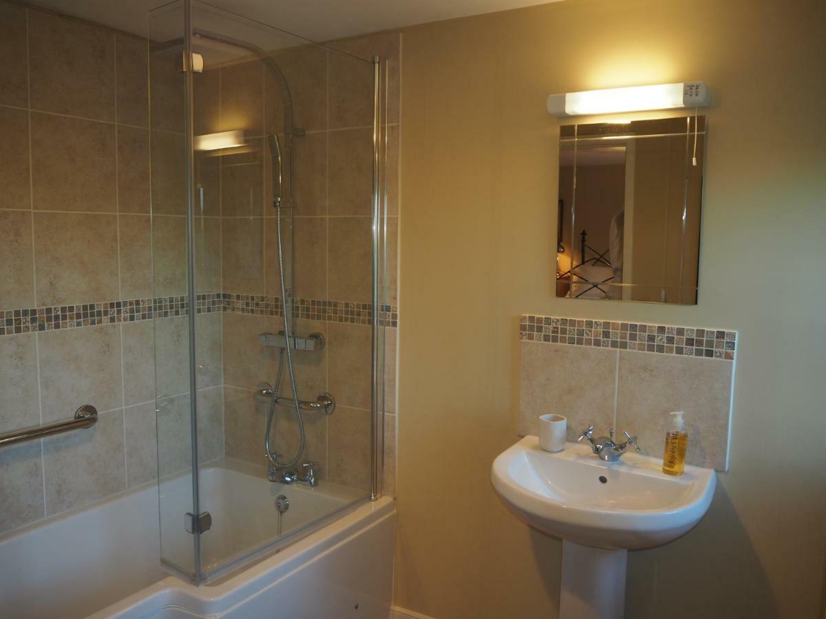 Home Barn Bed And Breakfast Yeovil Buitenkant foto